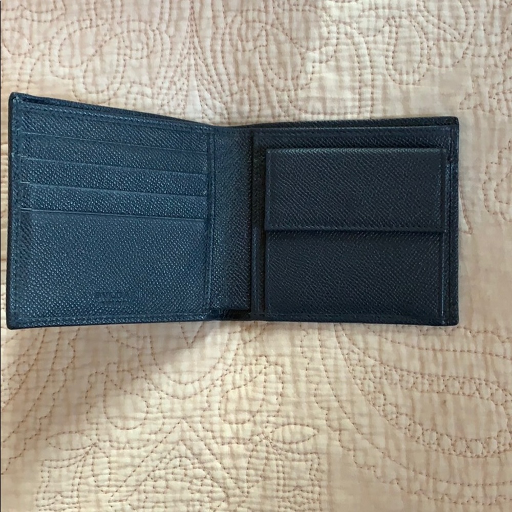 EUC Bulgari Men’s Blue Leather Wallet - Picture 4 of 7